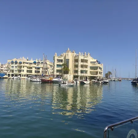 Mrv Puerto Marina Con Piscina * Бенальмадена