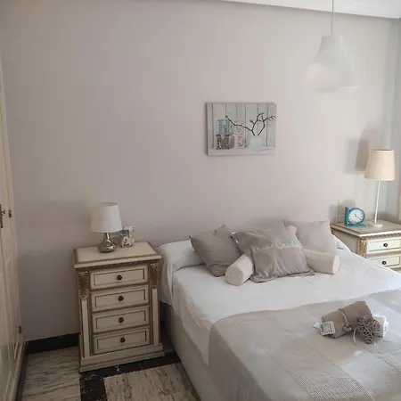 Mrv Puerto Marina Con Piscina Апартаменти *