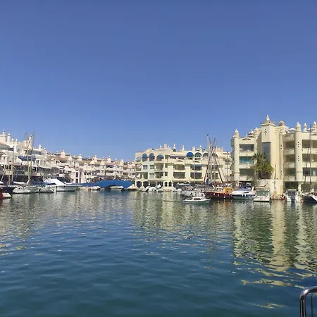 Апартаменти Mrv Puerto Marina Con Piscina