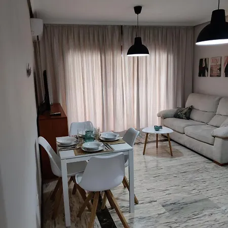 Апартаменти Mrv Puerto Marina Con Piscina