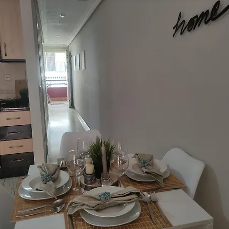 Mrv Puerto Marina Con Piscina Апартаменти *